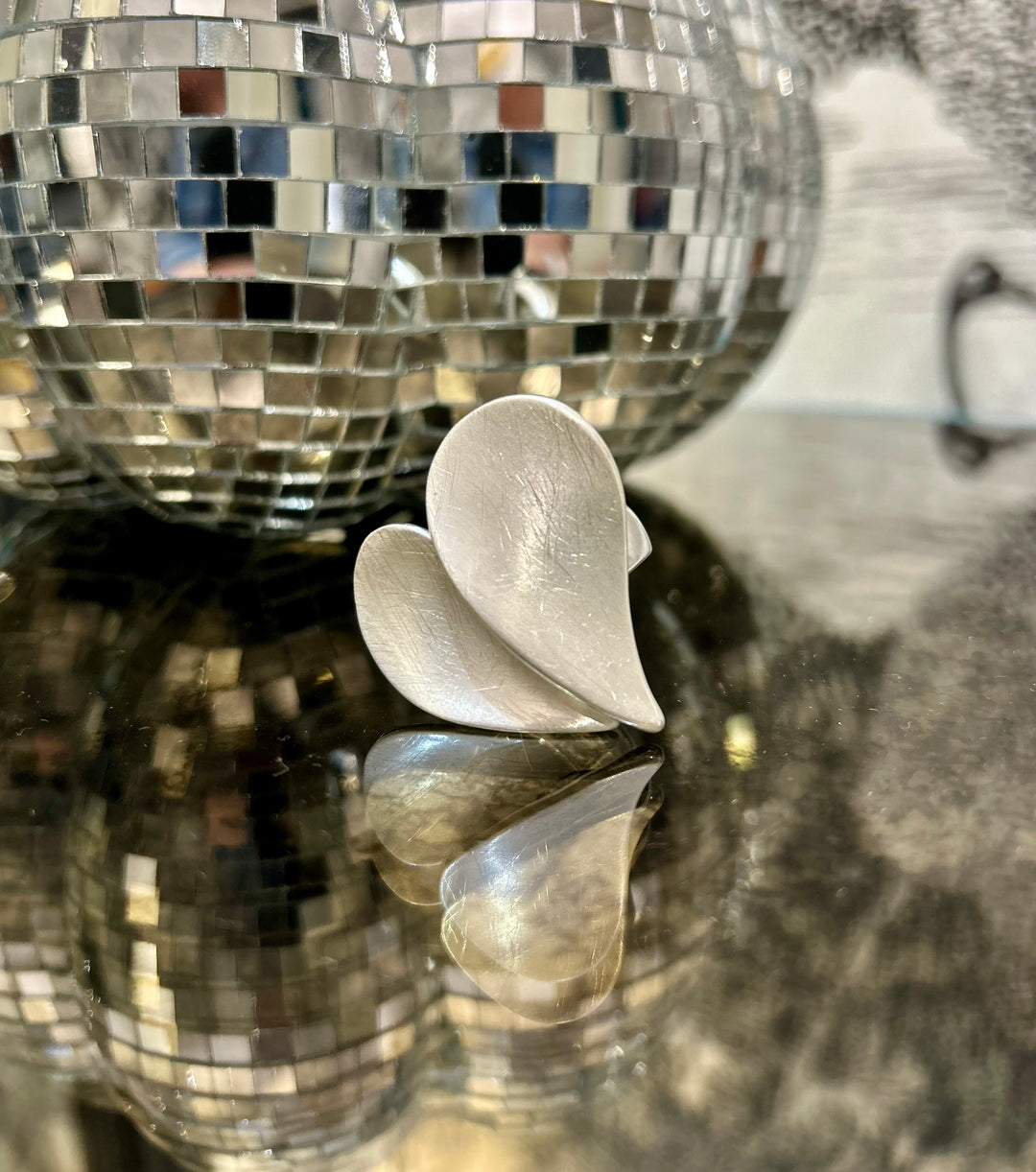 Vida Silver Heart Scarf Ring