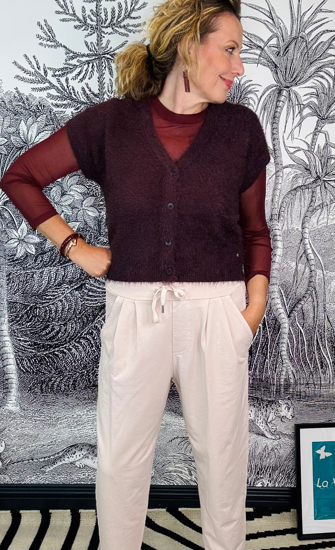Sleeveless Fuzzy Cardigan in Burgundy