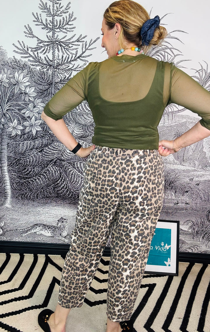 Ellie Barrel Pant in Leopard