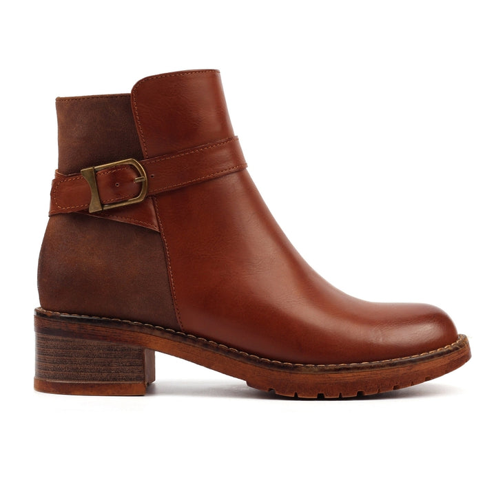 Demure Tan Brown Buckle Boots