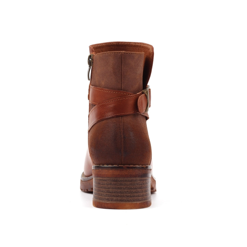 Demure Tan Brown Buckle Boots