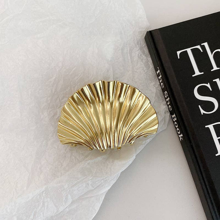 Shell Claw Clip in Gold